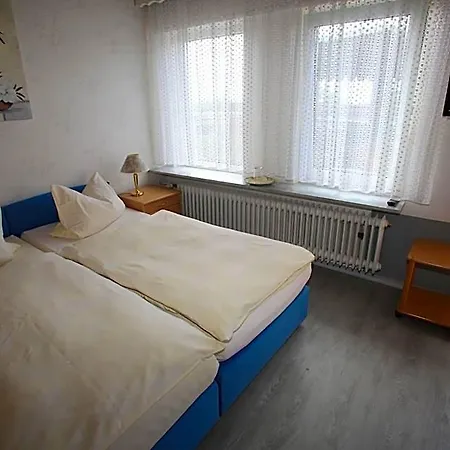 Weinberg Mit Nizza Отель Ландау (Пфальц)